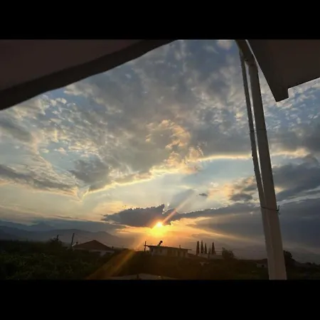 Lidas Golden View-all Around Veranda Apartamento
