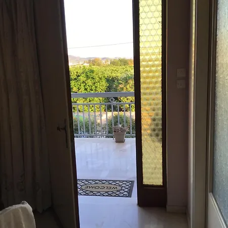 Lidas Golden View-all Around Veranda Daire