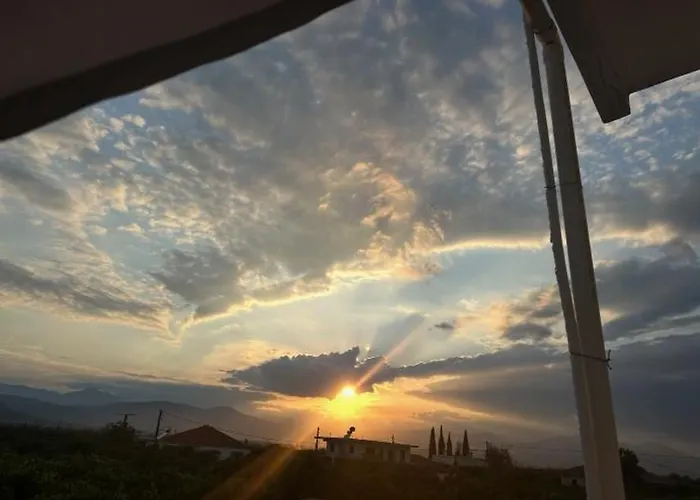 Lidas Golden View-all Around Veranda Apartmán